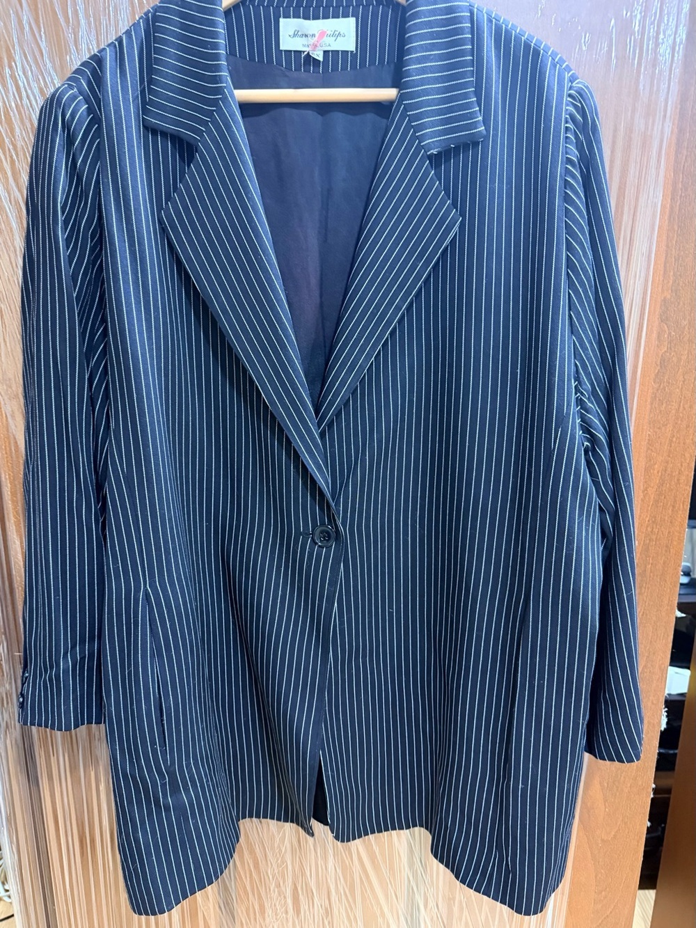 Stunning Pinstripe Blazer - Navy White by